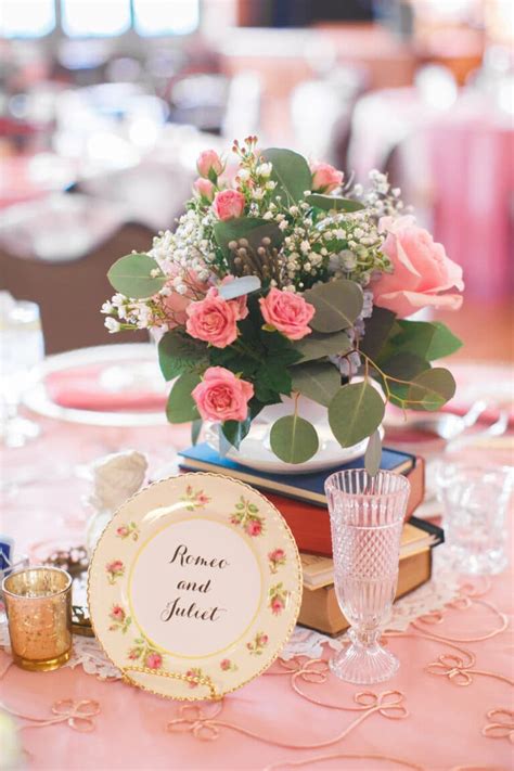 Įmonės rubia flower market veiklos vieta: Book-lovers Wedding at Duncan Hall - Rubia Flower Market ...