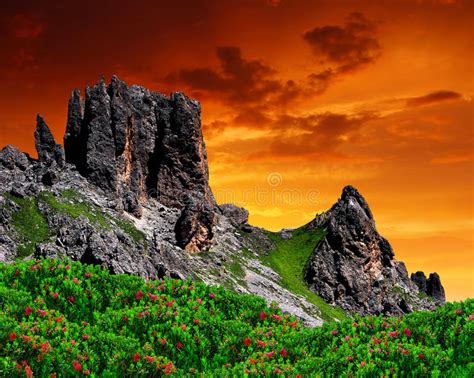 Dolomite Peaks Rosengarten Stock Image Image Of Italy Summer 34264115