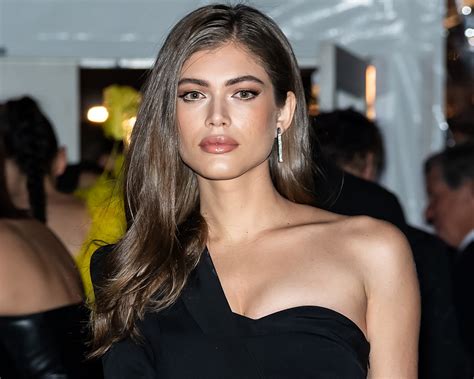 Valentina Sampaio Makes History As First Openly Transgendered ‘sports