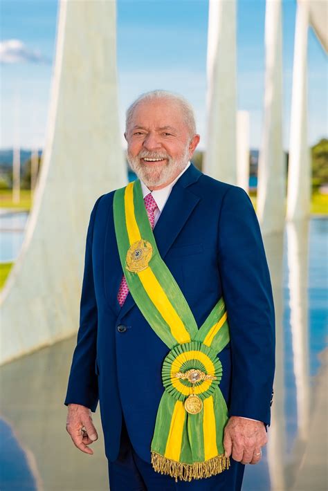 Lula Divulga Nova Foto Oficial Com Faixa Presidencial Política O Globo