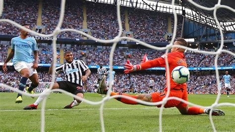 Newcastle united played against manchester city in 2 matches this season. Newcastle United - Manchester City 2 Newcastle United 1