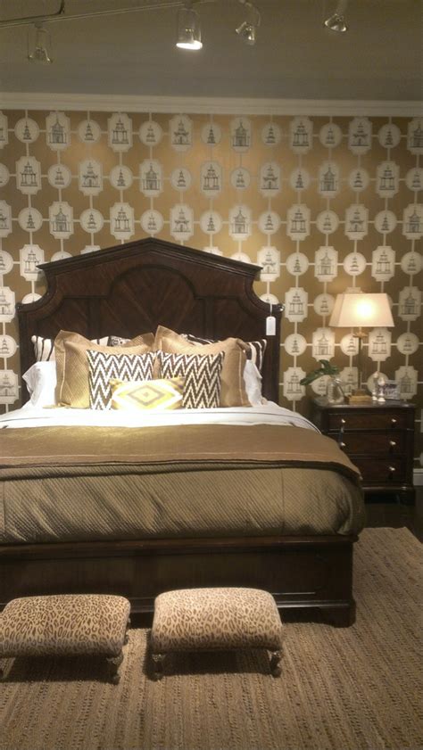 Gold Inspired Bedroom Wallpaper Design Tips Pinterest