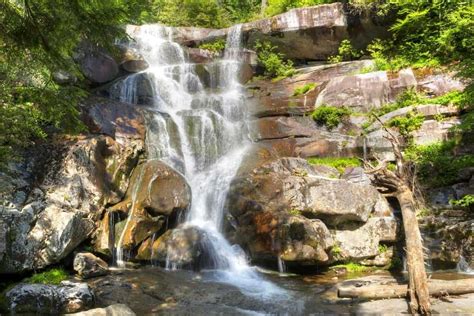 5 Smoky Mountain Waterfalls You Have To See To Believe