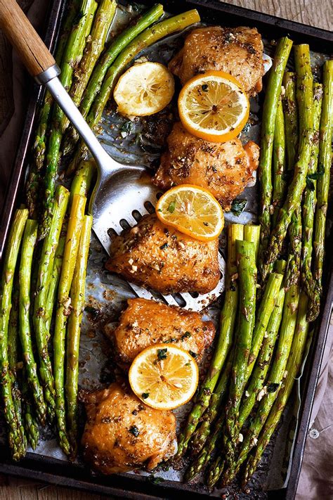 Garlic Butter Chicken Recipe And Asparagus — Eatwell101