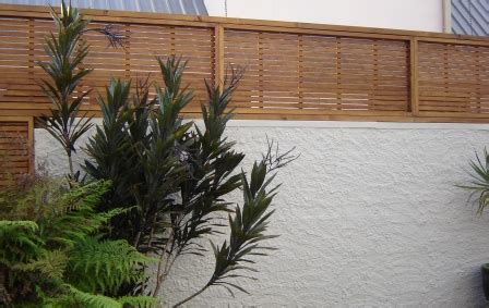 Our goal is to provide a quality environment that produces a high performance fencing program based upon a culture of commitment. timber-fence | Bay City Fencing