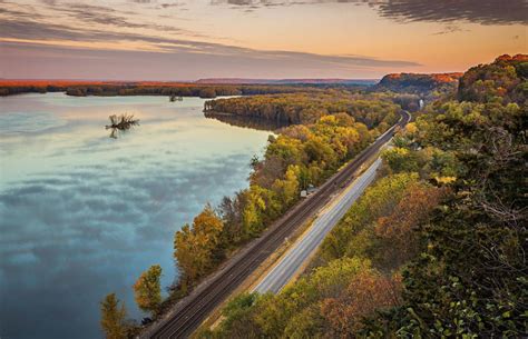 The 575 Miles Of The Mississippi River In Illinois Chicago Magazine