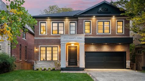 Toronto This Home Is A Luxurious Hideaway In The Citys Finest Suburb
