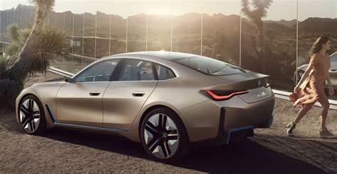 In Pictures Bmw Unveils Flagship I4 Electric Car Techcentral