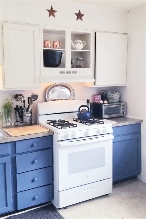 Looking for the best coastal kitchen decor ideas and inspiration? Chalk Paint Kitchen Makeover | Chalk paint kitchen, Kitchen paint, Coastal blue paint