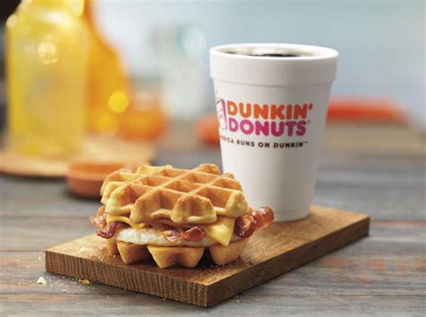 Dunkin Donuts Is Bringing Back Their Waffle Breakfast Sandwich—with