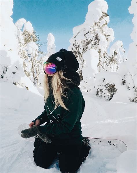 snowboarder sannioksanen snowboard girl snowboarding snowboarding pictures