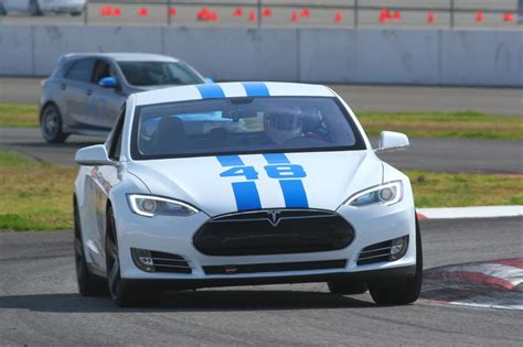 Video Tesla Model S Put To The Test On Famed Nascar Track
