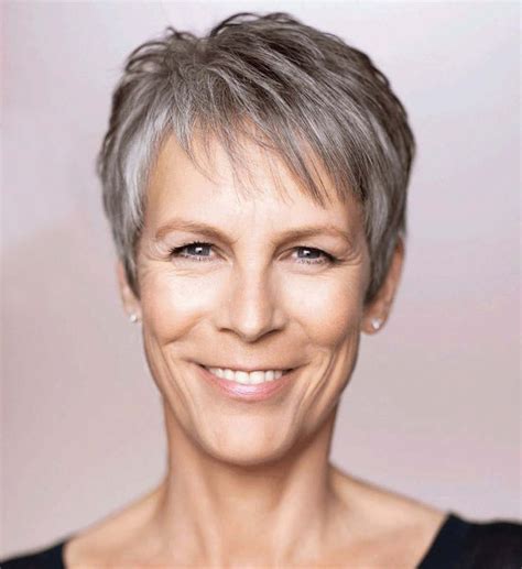 Jamie lee curtis' cropped, silver locks give her an energetic and fresh look that translates well for many hair. Jamie Lee Curtis Haircut Front And Back View - Wavy Haircut