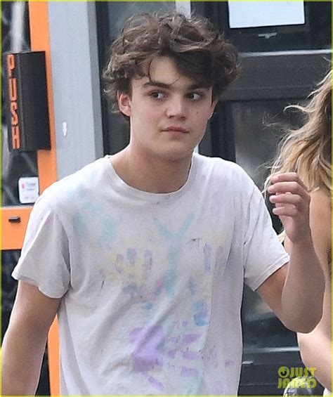 Johnny Depps Rarely Seen Son Jack Depp Steps Out In Paris With His Girlfriend Photo 4460433