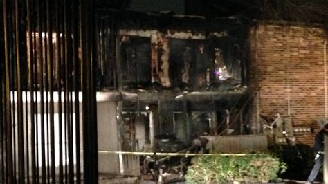 Two Alarm Fire Burns Through Apartment Complex Abc13 Houston