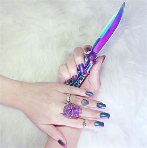 Pin By Émilie On Nails Pretty Knives Knife Knife Aesthetic