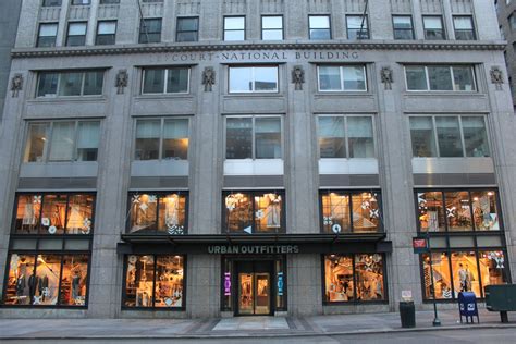 Urban Outfitters 521 5th Avenue New York Ny 10017 On 4urspace Retail