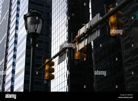 Yellow Traffic Lights At Philadelphia Downtown Stock Photo Alamy