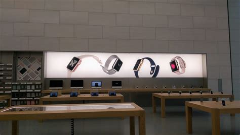 The maine mall is south portland's ideal destination for fashion, housewares and electronics. APPLE STORE @ YAS MALL, ABU DHABI - Zener