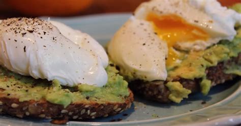Recipe World Quick And Easy Poached Egg And Avocado Toast