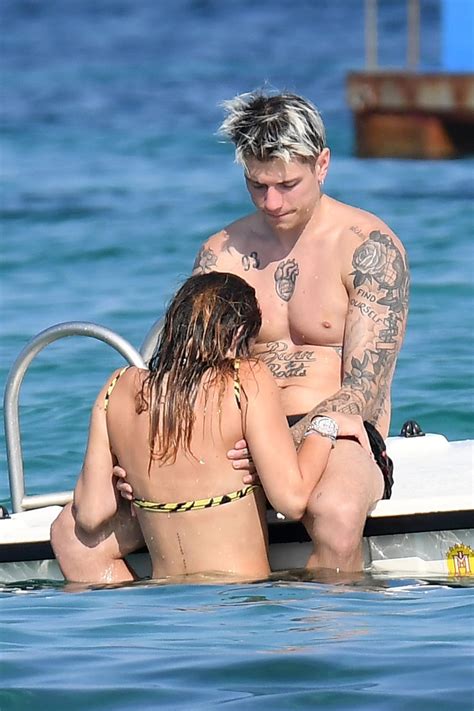 Bella Thorne Sucking Dick In Italy Bikini 3