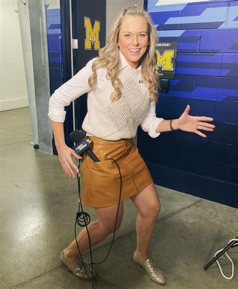 Who Is Jamie Erdahl College Football Reporter For Cbs Replaces Kay