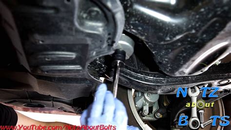 How to change the oil on 11, 12, 13, 14, 15, 16, 17 toyota camry. 2012-2016 Toyota Camry oil change HD Part 2 - YouTube