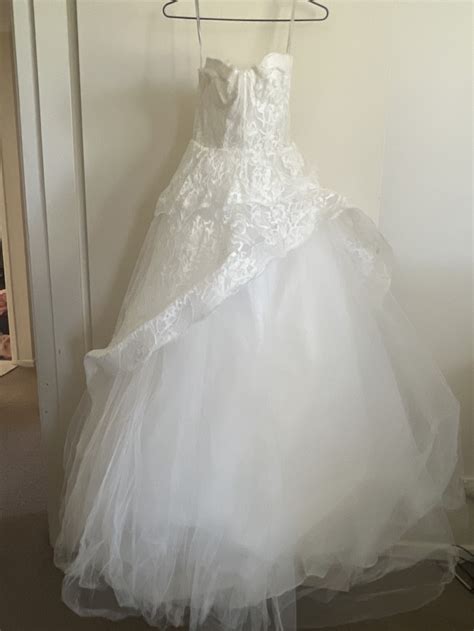 Monique Lhuillier Azure Wedding Dress Save 88 Stillwhite