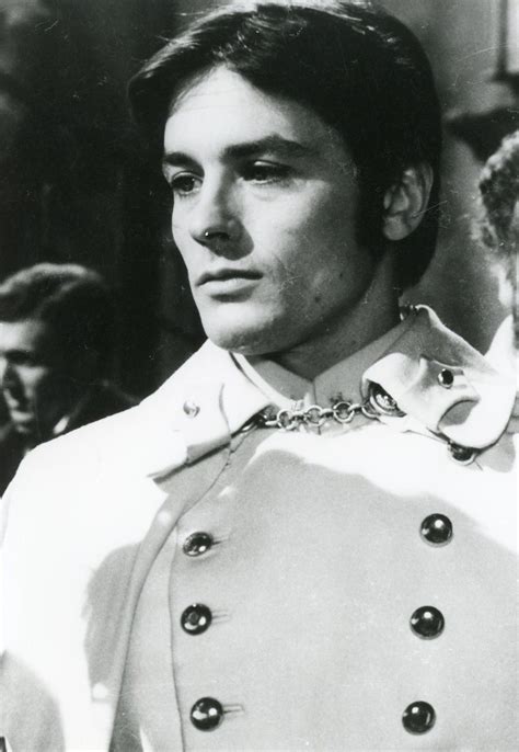 Handsome Male Actors Handsome Men Alain Delon Photos Black And White