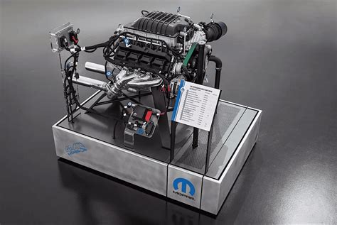1000 Hp Hellephant 426 Hemi Crate Engine From Mopar Costs 30k And
