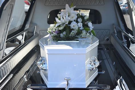 How to Arrange a Traditional Funeral Service | Beyond