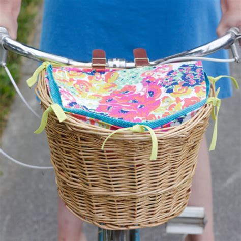 Next, using the length and width of your bike basket, draw a rectangle around the center of your fabric to indicate the bottom of the bike. How to sew a DIY bike basket liner - Dear Handmade Life