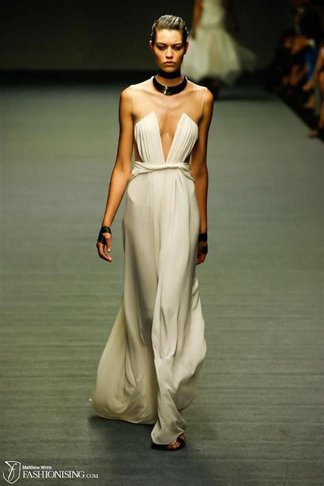 Carla zampatti designer dress made in australia. Carla Zampatti Spring / Summer 2015 | Fashion, Elegant ...