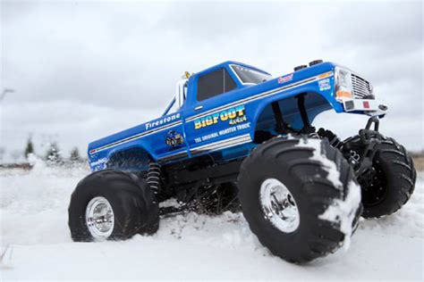 Traxxas Rc Recreates The Famed Bigfoot No 1 Monster Truck Hot Rod