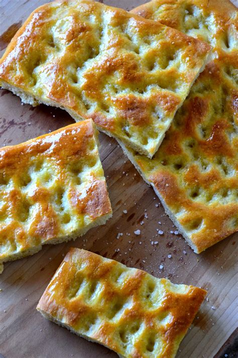 Ideale come antipasto o come piatto unico. Focaccia tipo " genovese " o fugassa | la pancia del lupo
