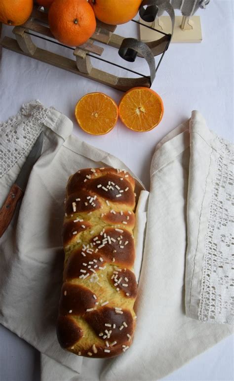 Questa treccia di pan brioche è una delle cose più buone che abbia mai mangiato, e cucinato. Treccia di Pan Brioche dolce all'arancia - La Cascata dei ...