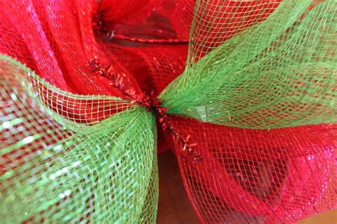 Miss Kopy Kat Make A Christmas Mesh Wreath