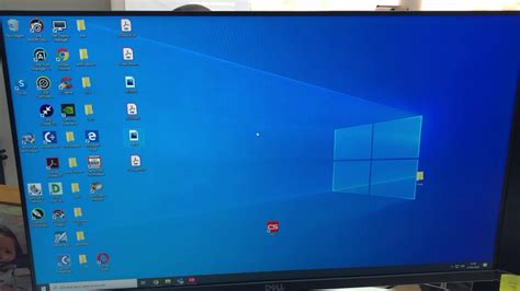 Windows 10 Pro Flashing Desktop Icons Youtube
