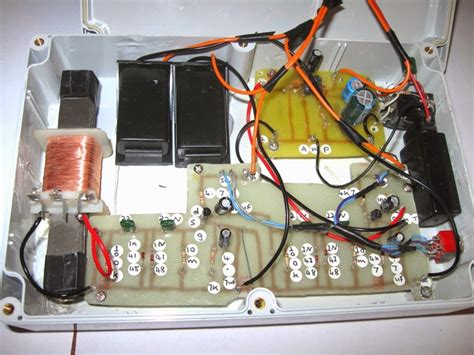 There are mainly three kinds of search coils among the vlf detector in the market: Very Low Frequency (VLF) Detector Circuit