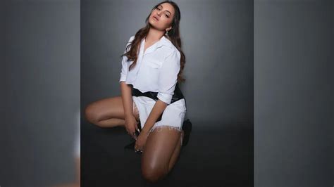 Photo Gallery Sonakshi Sinha Gave Killer Poses In The Latest Photoshoot See Her Beautiful