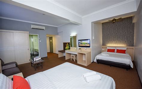 Malaysia, batu pahat, 21 jalan jenang, 83000 batu pahat, malaysia. Family B Room - Crystal Inn Hotel | Batu Pahat Hotel ...