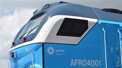 Prasa Unveils First New Long Haul Passenger Locomotive