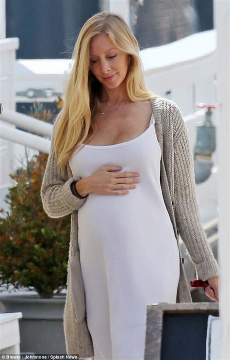 Brandon Jenner S Pregnant Wife Leah Shows Off Her Growing Baby Bump
