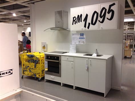 Contoh kitchen set dapur minimalis untuk di apartemen atau rumah mungil semoga bisa menjadi inspirasi. Design Kabinet Dapur Ikea | Furniturumah