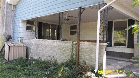 It protects your vehicle, provides easy access, and gives you ample ventilation. Attached Carport Support Beams Need Replaced. Please Help ...