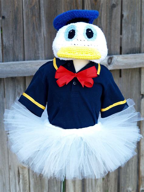 This costume is donald duck costume duck costumes diy dress dress up classic disney characters mickey simplicity 7731, donald duck costume pattern all that is needed to complete this dandy donald. Donald Duck - cute costume idea | Cute halloween costumes ...