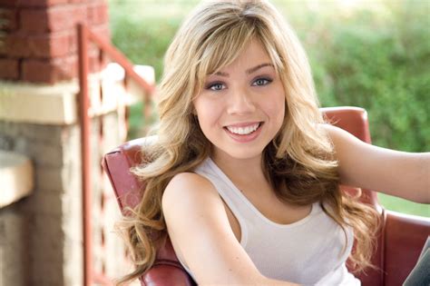 Jennette McCurdy Age Net Worth Height Dating 2022 World Celebs Com