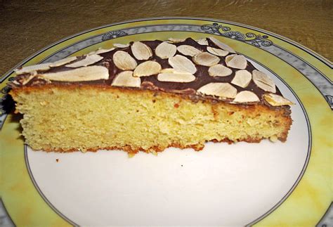 Kuchen mit amaretto und wie werden sie zubereitet? Amaretto-Mandel-Kuchen mit Marzipan (Rezept mit Bild ...