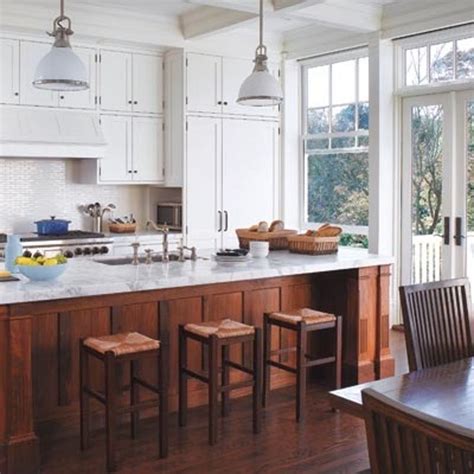 10 Inspiring Kitchens With Wood Cabinets And White Countertops Dark