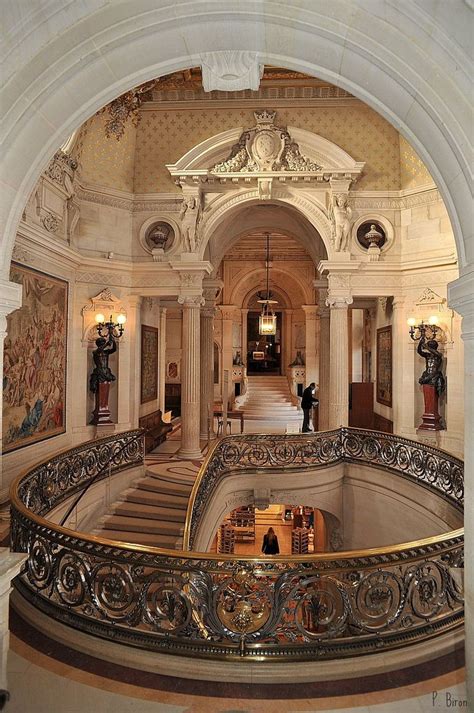 Vestibule Dhonneur Du Château De Chantilly Oise In 2020 Beautiful